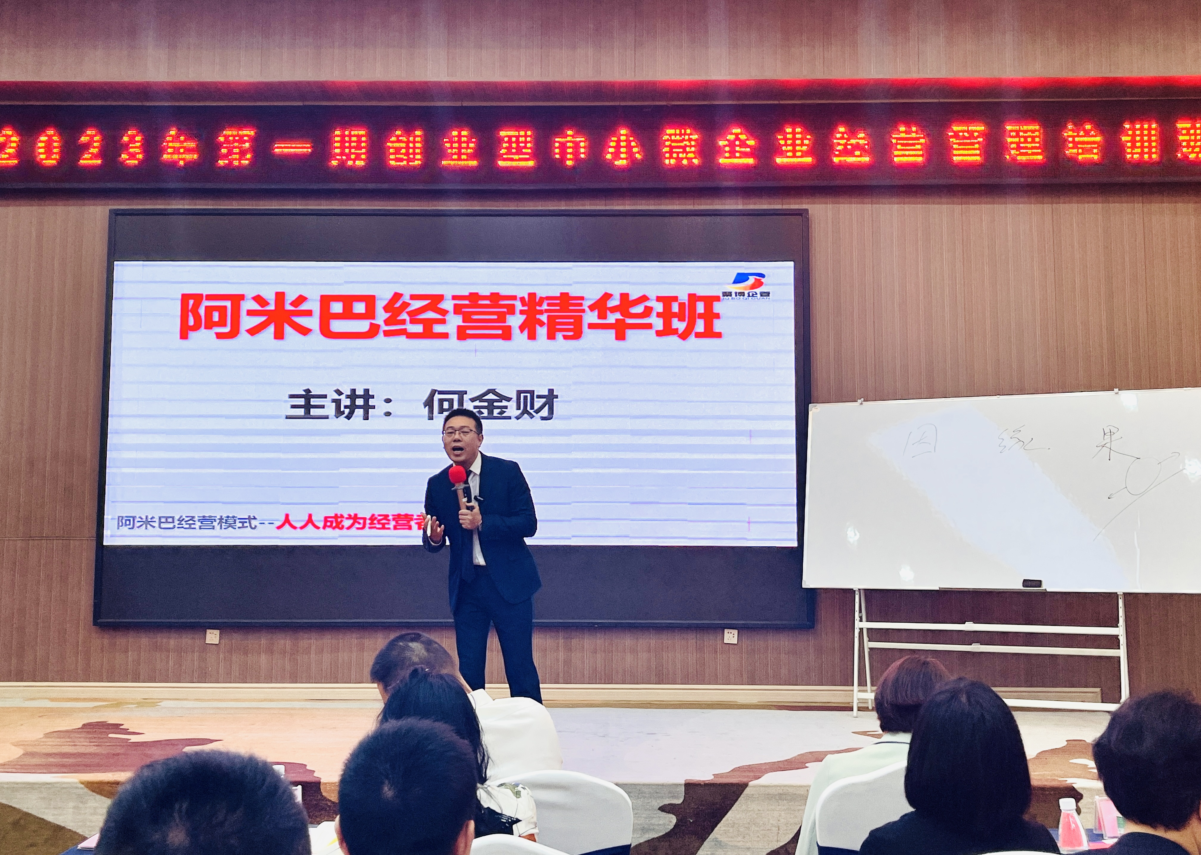 IMG_4563.jpg IMG_4563.jpg